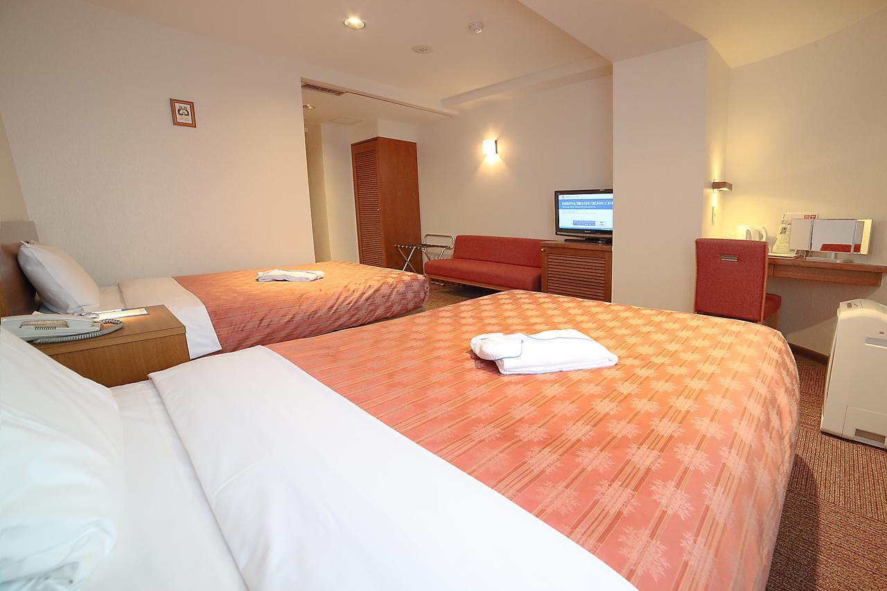Kumegawa Wing Hotel 3*