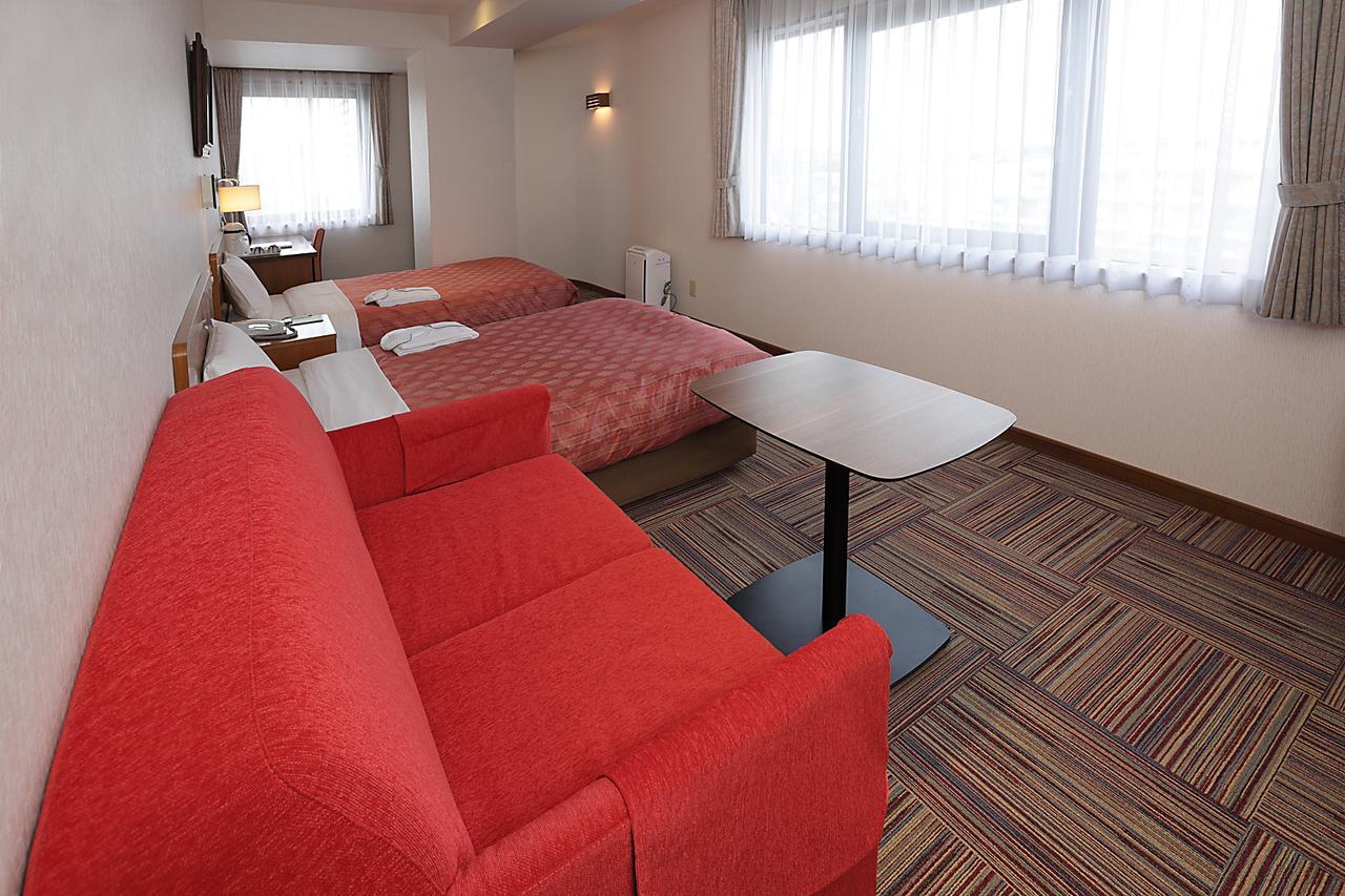Hotel Kumegawa Wing 3*